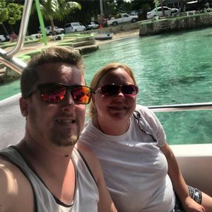 Meet your Posher, Crystal